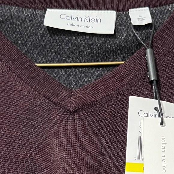 NWT Men’s Size M Maroon Calvin Klein Merino Wool Sweater - Picture 6 of 8